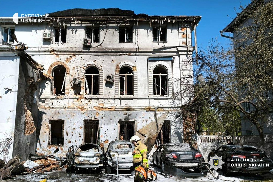 Casualty toll rises to 17 after Russian strike on prosecutor's office in Chernihiv