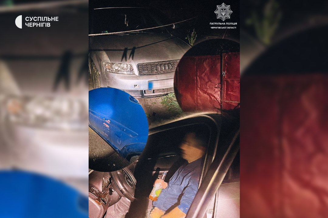 В'їхав у паркан та пошкодив припаркований автомобіль: у Чернігові від керування відсторонили нетверезого водія