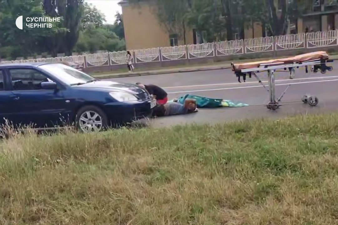 ДТП на проспекті Грушевського: велосипедист госпіталізований після зіткнення з легковиком