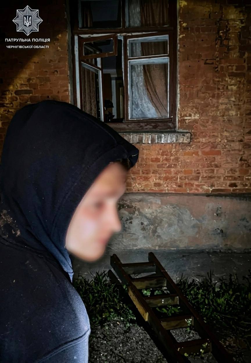 Патрульні затримали чоловіка, підозрюваного у незаконному проникненні до квартири на вулиці Музичній