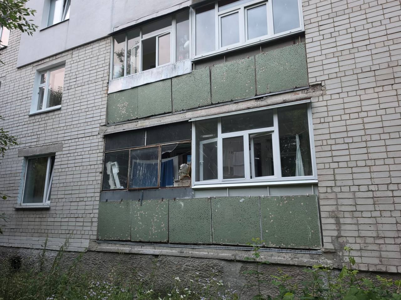 Внаслідок атаки пошкоджено житловий будинок поруч зі школою